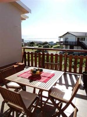 фото отеля Haus Giotto Bed and Breakfast Gansbaai