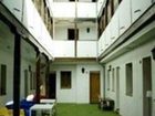 фото отеля The Living Roof Hostel Madrid