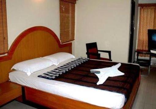 фото отеля Nandana Comforts Hotel Bangalore