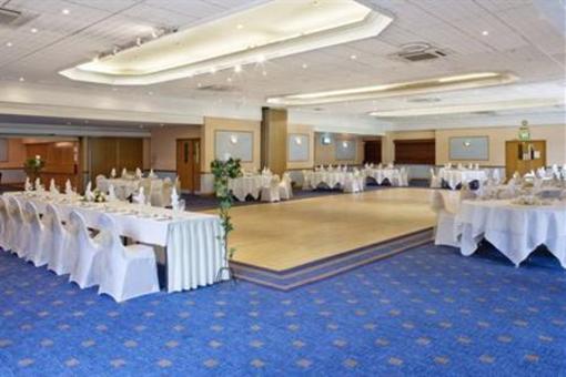 фото отеля Holiday Inn Newport