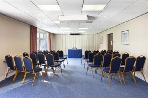 фото отеля Holiday Inn Newport