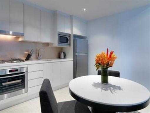 фото отеля Meriton Serviced Apartments Zetland