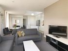 фото отеля Meriton Serviced Apartments Zetland