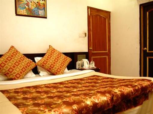 фото отеля Hotel Punnu International