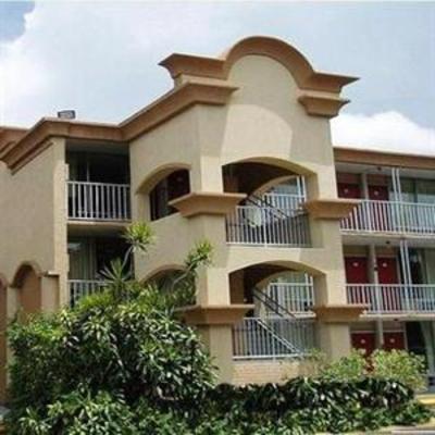 фото отеля Red Carpet Inn Fort Lauderdale