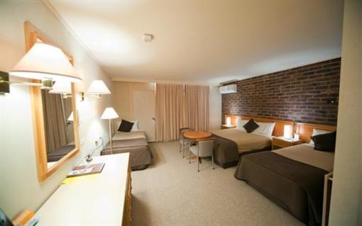фото отеля Comfort Inn Posthouse