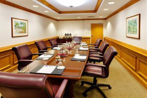 фото отеля Holiday Inn Express Warwick Providence