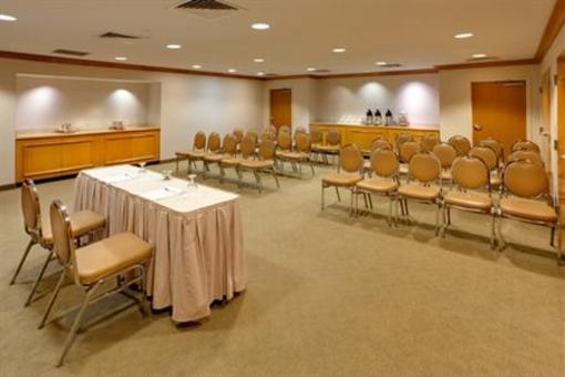 фото отеля Holiday Inn Express Warwick Providence