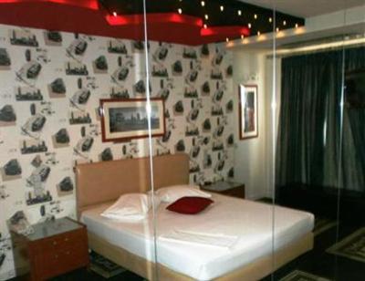фото отеля Carol Hotel