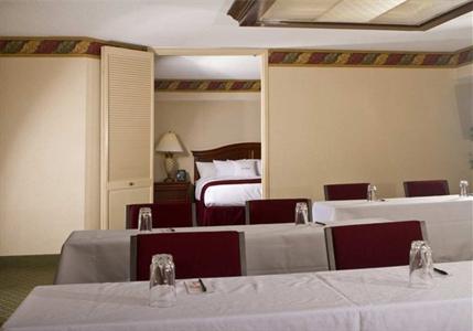 фото отеля DoubleTree Suites by Hilton Hotel Nashville Airport