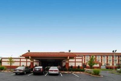 фото отеля BEST WESTERN Broadway Inn & Suites