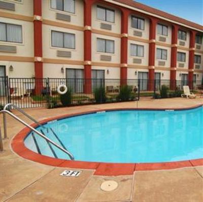 фото отеля BEST WESTERN Broadway Inn & Suites