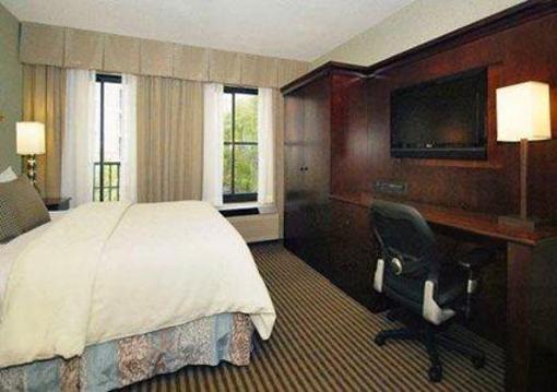 фото отеля Sleep Inn at Court Square
