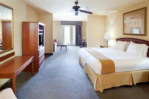 фото отеля Holiday Inn Express Hotel & Suites Kerrville