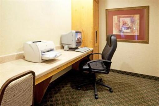 фото отеля Holiday Inn Express Hotel & Suites Kerrville