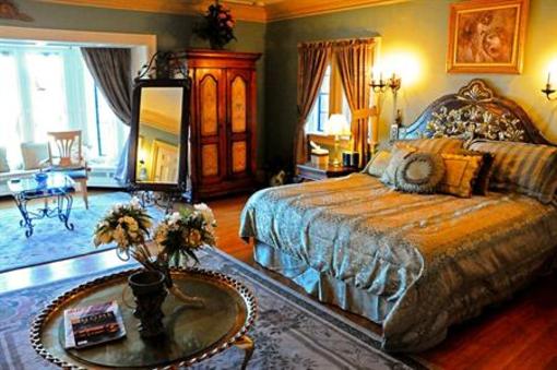 фото отеля Thornewood Castle Inn and Gardens