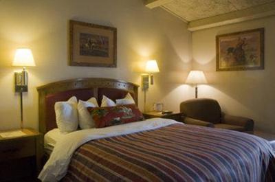фото отеля BEST WESTERN Outlaw Inn