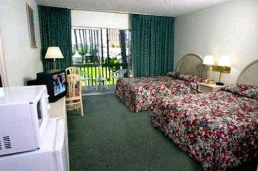 фото отеля Anaheim Plaza Hotel and Suites