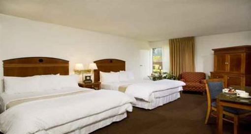 фото отеля Anaheim Plaza Hotel and Suites