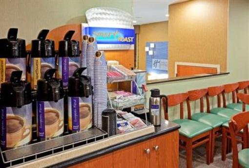 фото отеля Holiday Inn Express Brooklyn Downtown