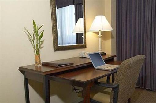 фото отеля Crowne Plaza Miami Airport