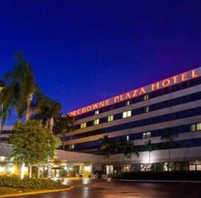 фото отеля Crowne Plaza Miami Airport