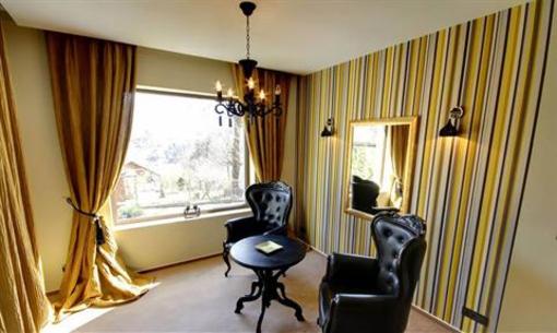 фото отеля Chambers'n Charm Boutique Hotel