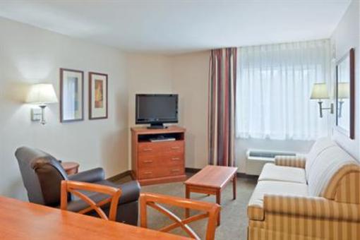 фото отеля Candlewood Suites Oak Harbor