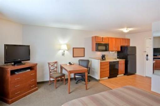 фото отеля Candlewood Suites Oak Harbor
