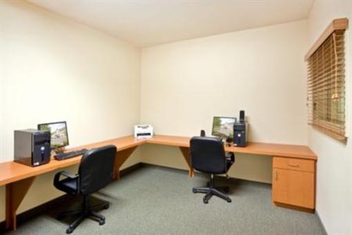 фото отеля Candlewood Suites Oak Harbor