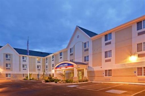 фото отеля Candlewood Suites Oak Harbor
