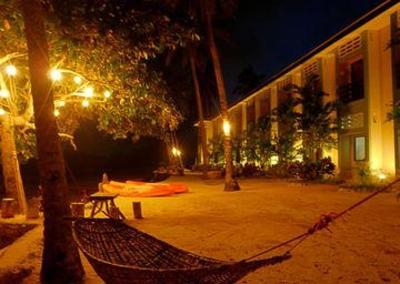 фото отеля Microtel Inn Palawan Puerto Princesa City