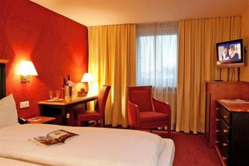 фото отеля BEST WESTERN Parkhotel Krone