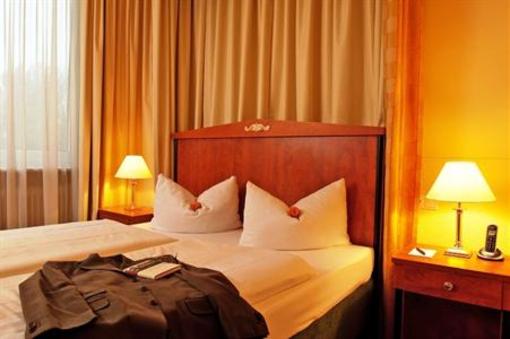 фото отеля BEST WESTERN Parkhotel Krone