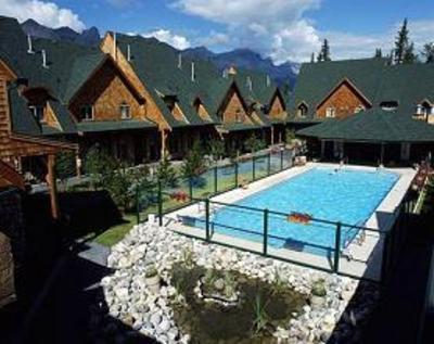 фото отеля Mystic Springs Chalets & Hot Pools