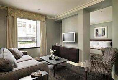 фото отеля St. Regis Hotel