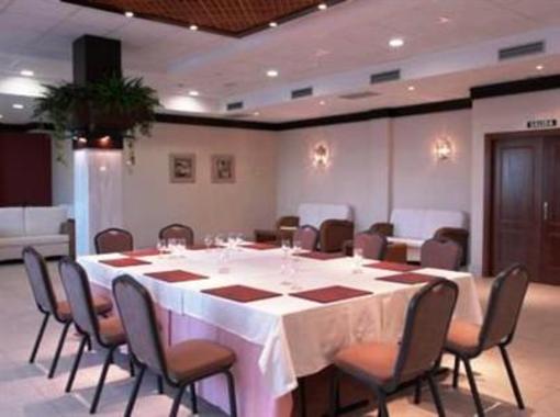 фото отеля CaboGata Plaza Suites