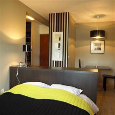 фото отеля Teneo Suites Bordeaux