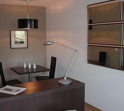 фото отеля Teneo Suites Bordeaux