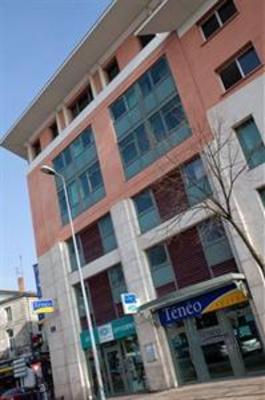 фото отеля Teneo Suites Bordeaux