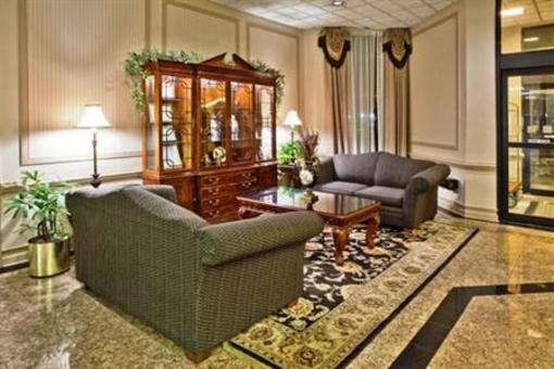 фото отеля Holiday Inn Gainesville-Lanier Centre