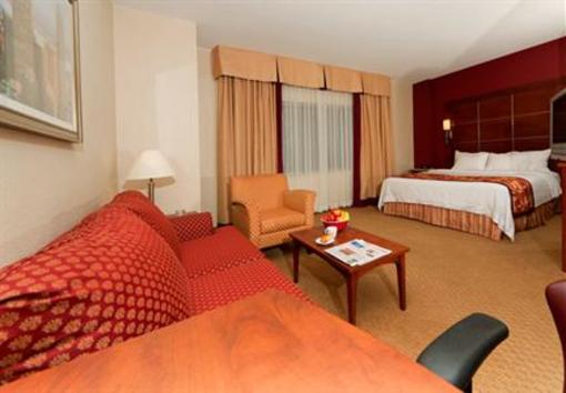 фото отеля Marriott Residence Inn Montreal Airport