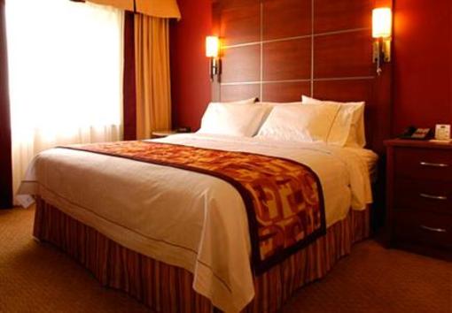 фото отеля Marriott Residence Inn Montreal Airport