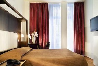 фото отеля Avalon Paris Hotel