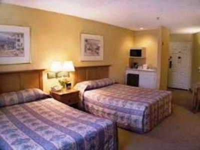 фото отеля BEST WESTERN Suites Hotel Coronado Island