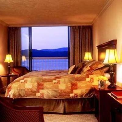 фото отеля Oceanfront Grand Resort & Marina Cowichan Bay