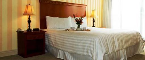 фото отеля Oceanfront Grand Resort & Marina Cowichan Bay