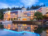 Oceanfront Grand Resort & Marina Cowichan Bay