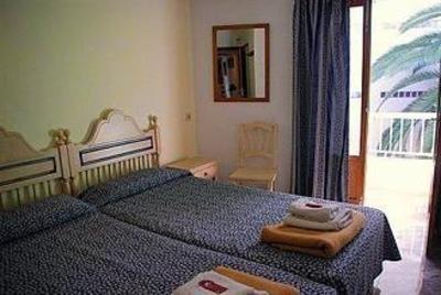фото отеля Hostal Calma Alcudia