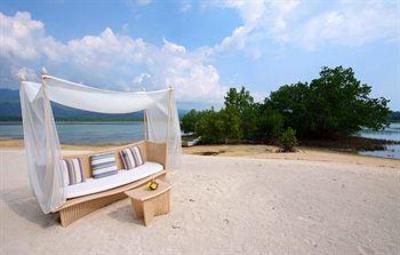 фото отеля Badian Island Resort And Spa